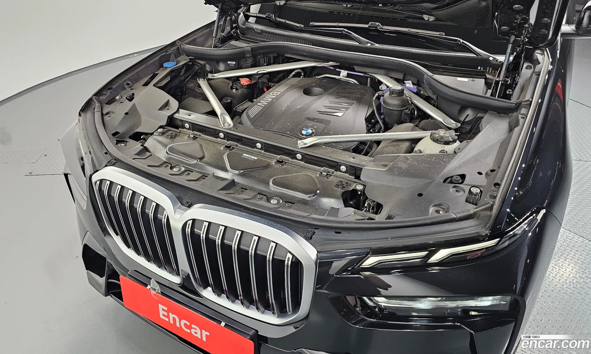 BMW X7 2024 — 7