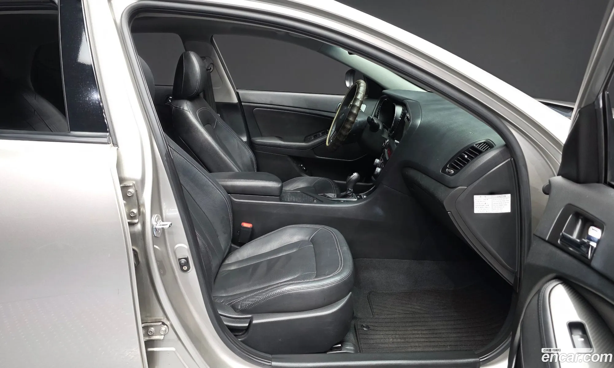 Kia K5 Hybrid 2011 — 22