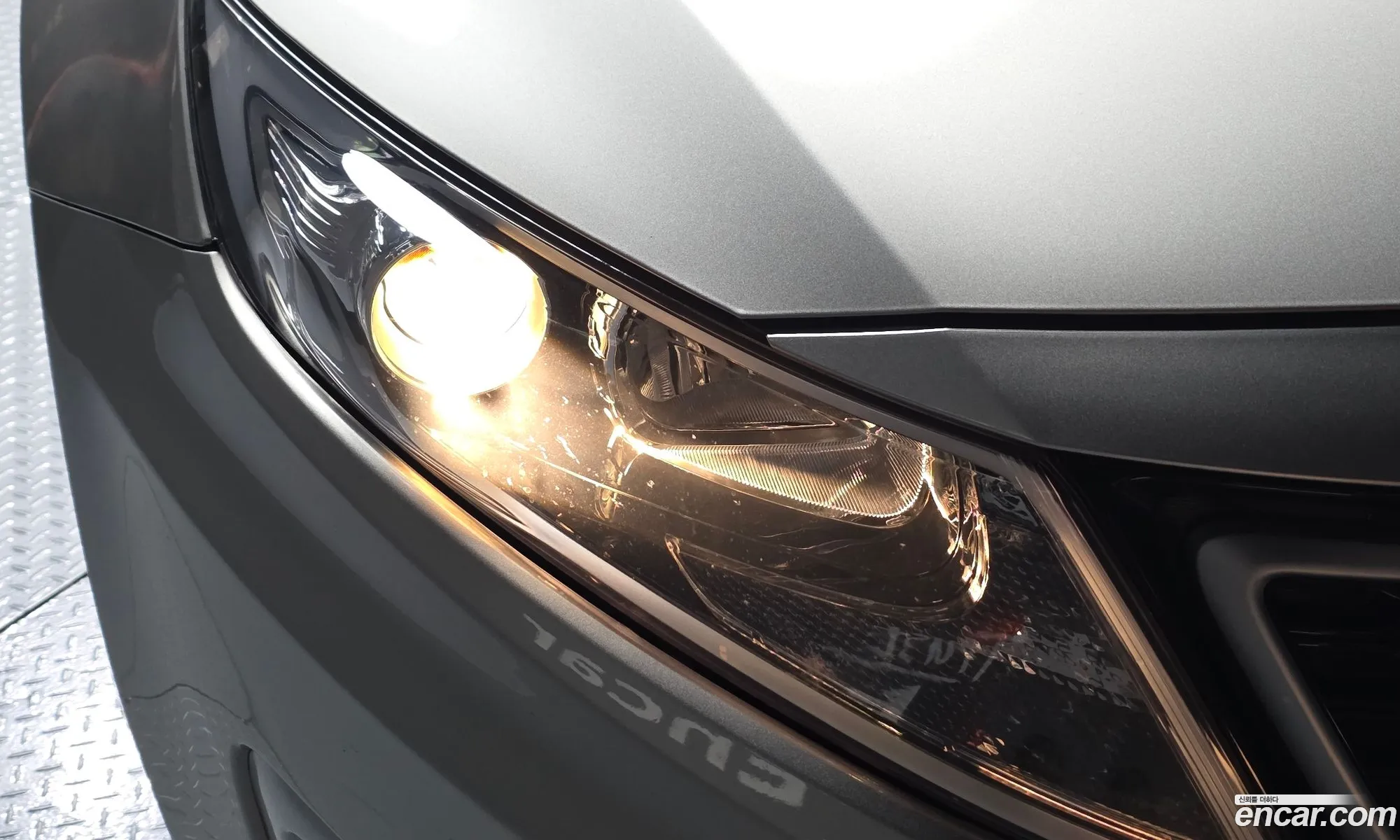 Kia K5 Hybrid 2011 — 23