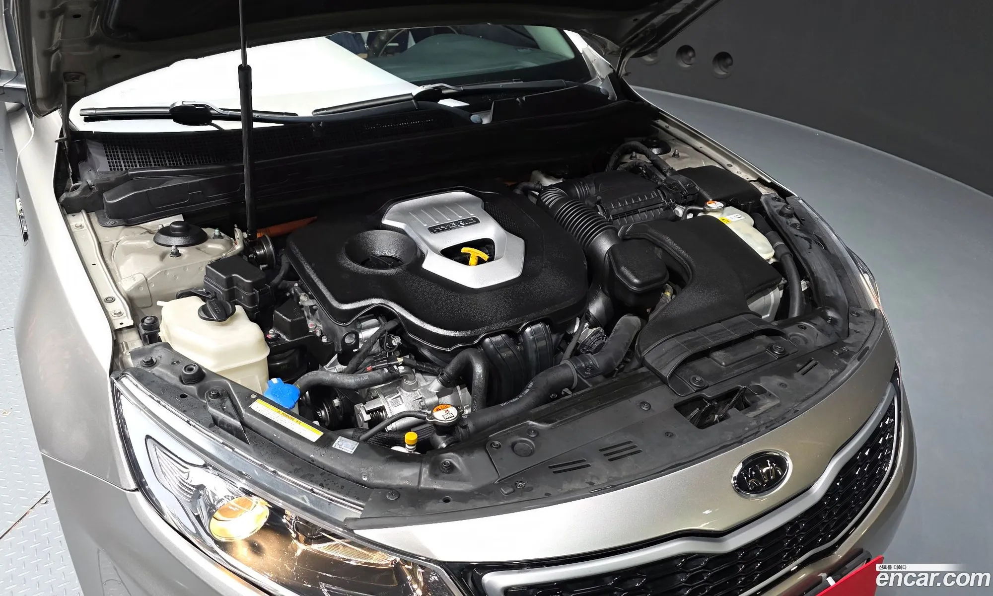 Kia K5 Hybrid 2011 — 9