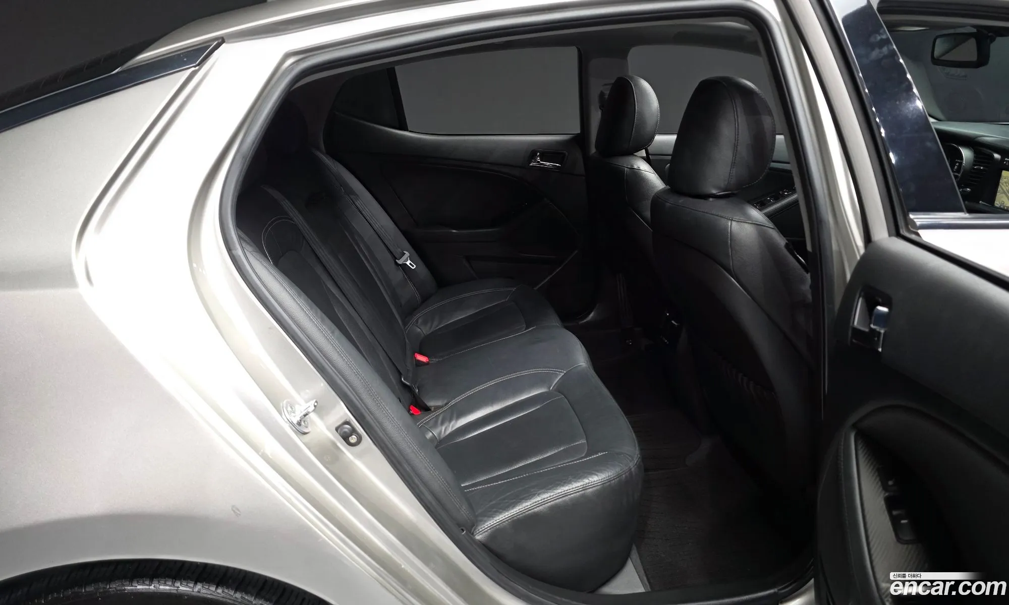 Kia K5 Hybrid 2011 — 19