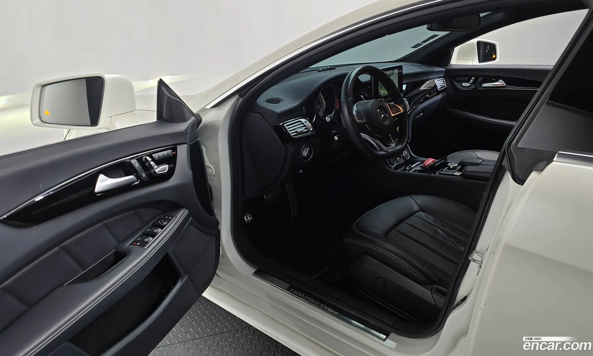 Mercedes-Benz CLS-Class W218 2017 WDDLJ9HB0HA204183 — 34