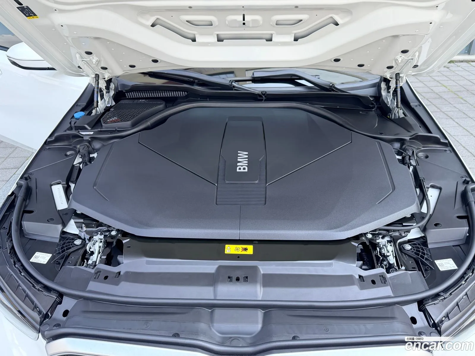 BMW i5 2025 — 5
