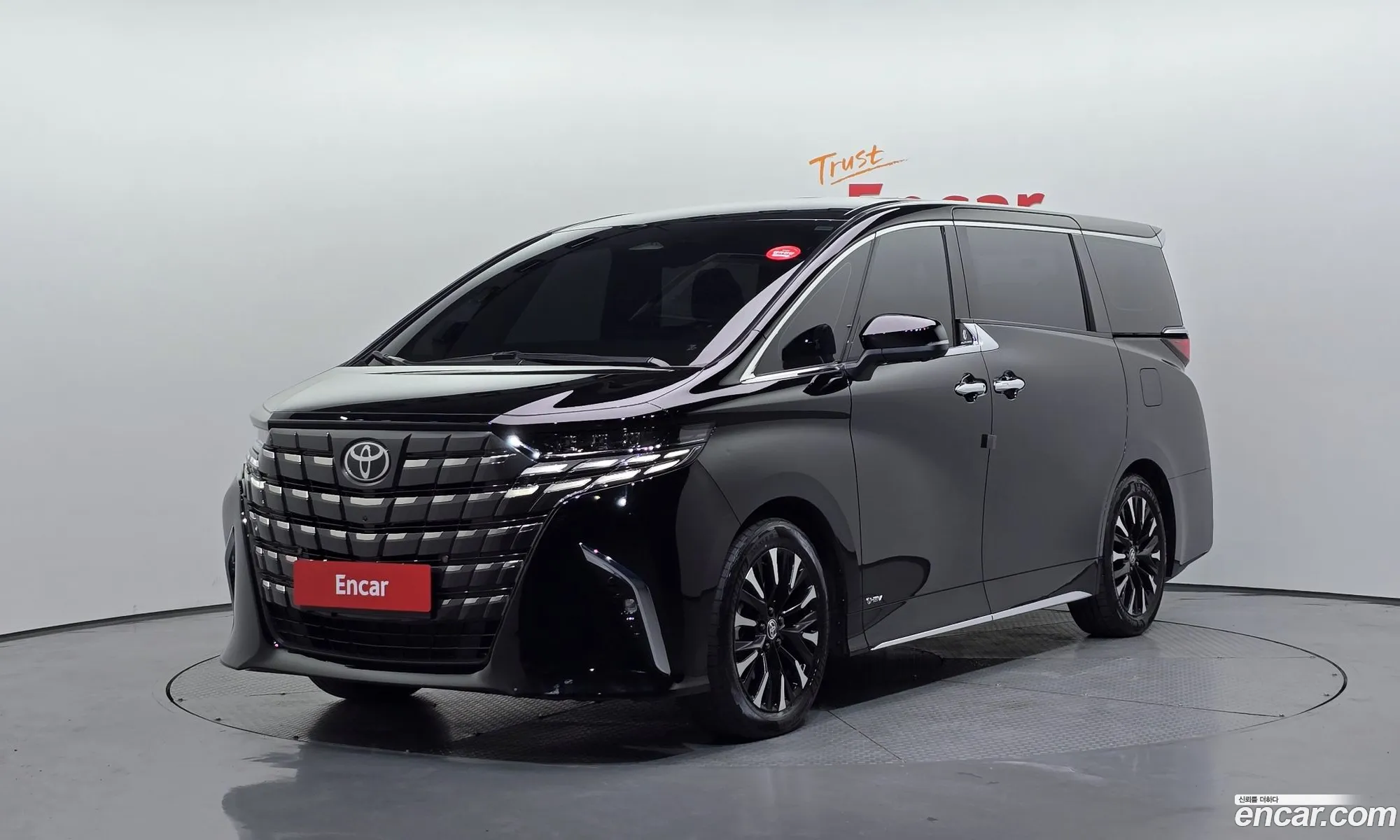 Toyota Alphard 2024 — 13
