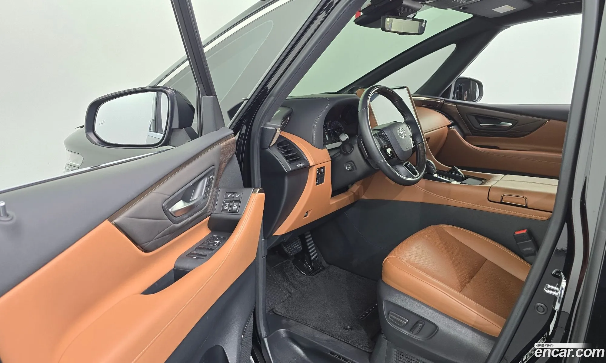 Toyota Alphard 2024 — 20