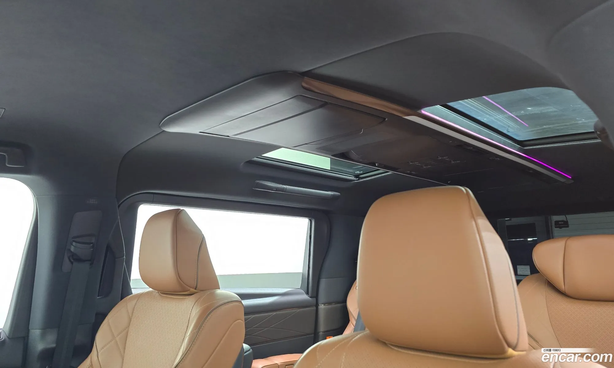 Toyota Alphard 2024 — 28