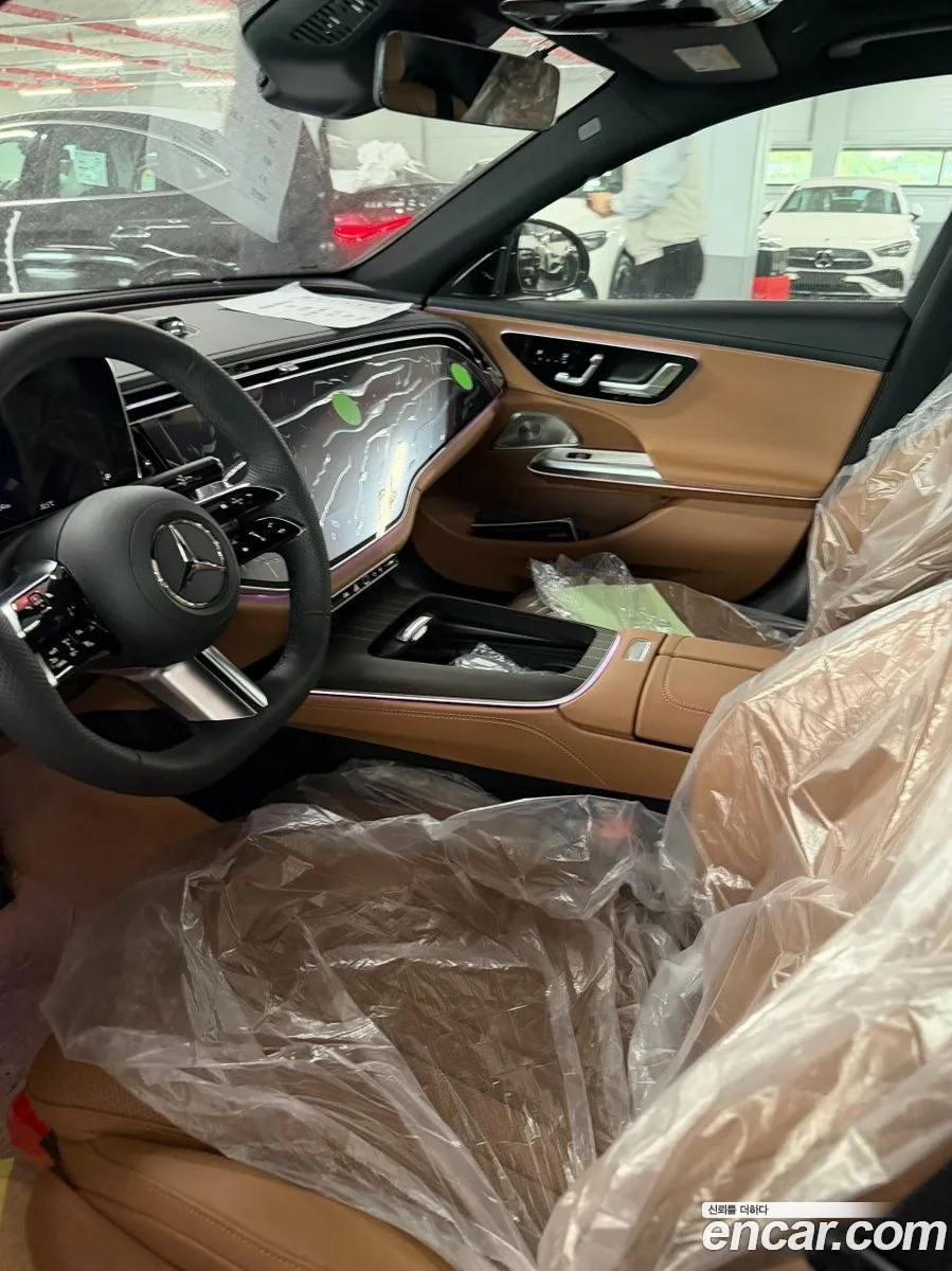 Mercedes-Benz E-Class W214 2026 — 9