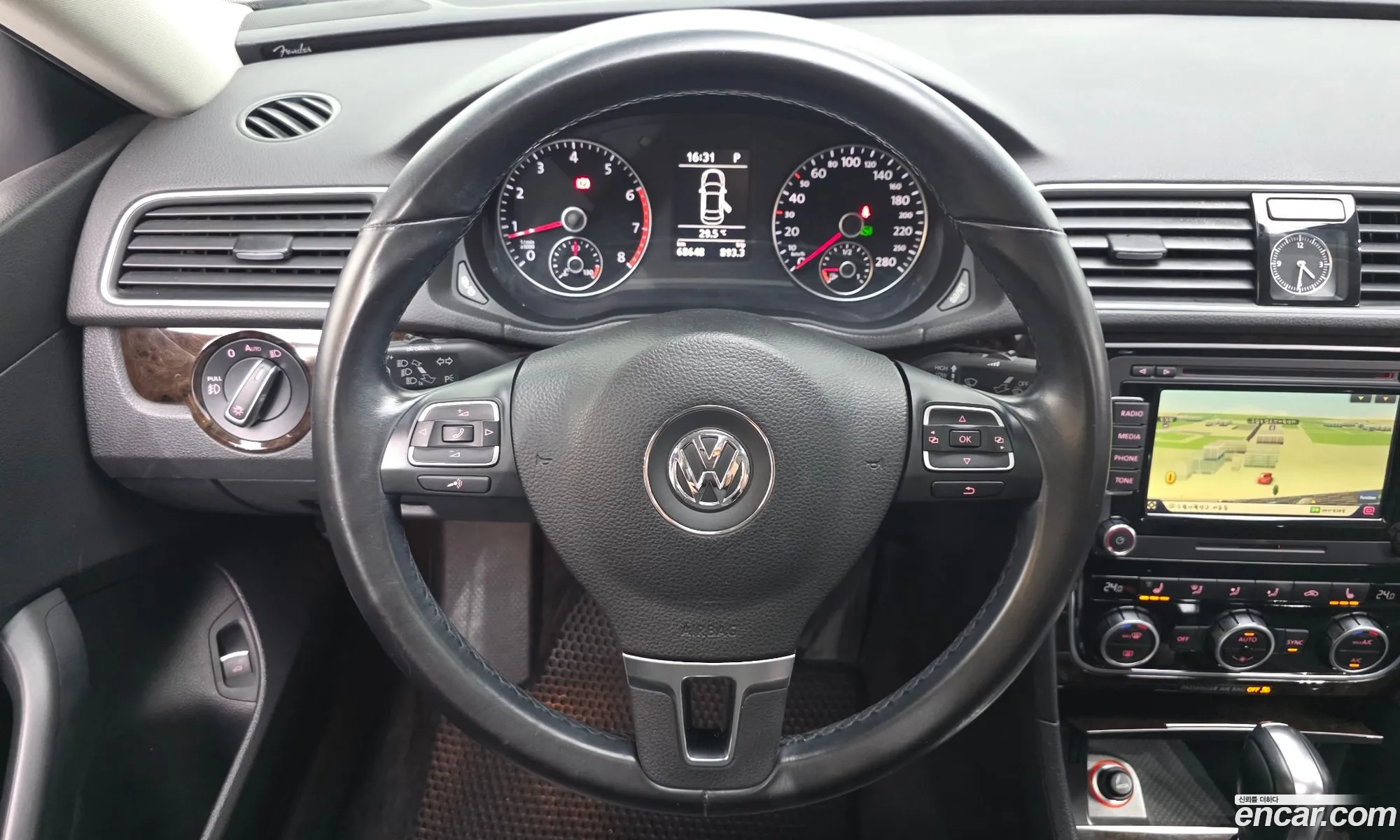 Volkswagen Passat 2015 — 17