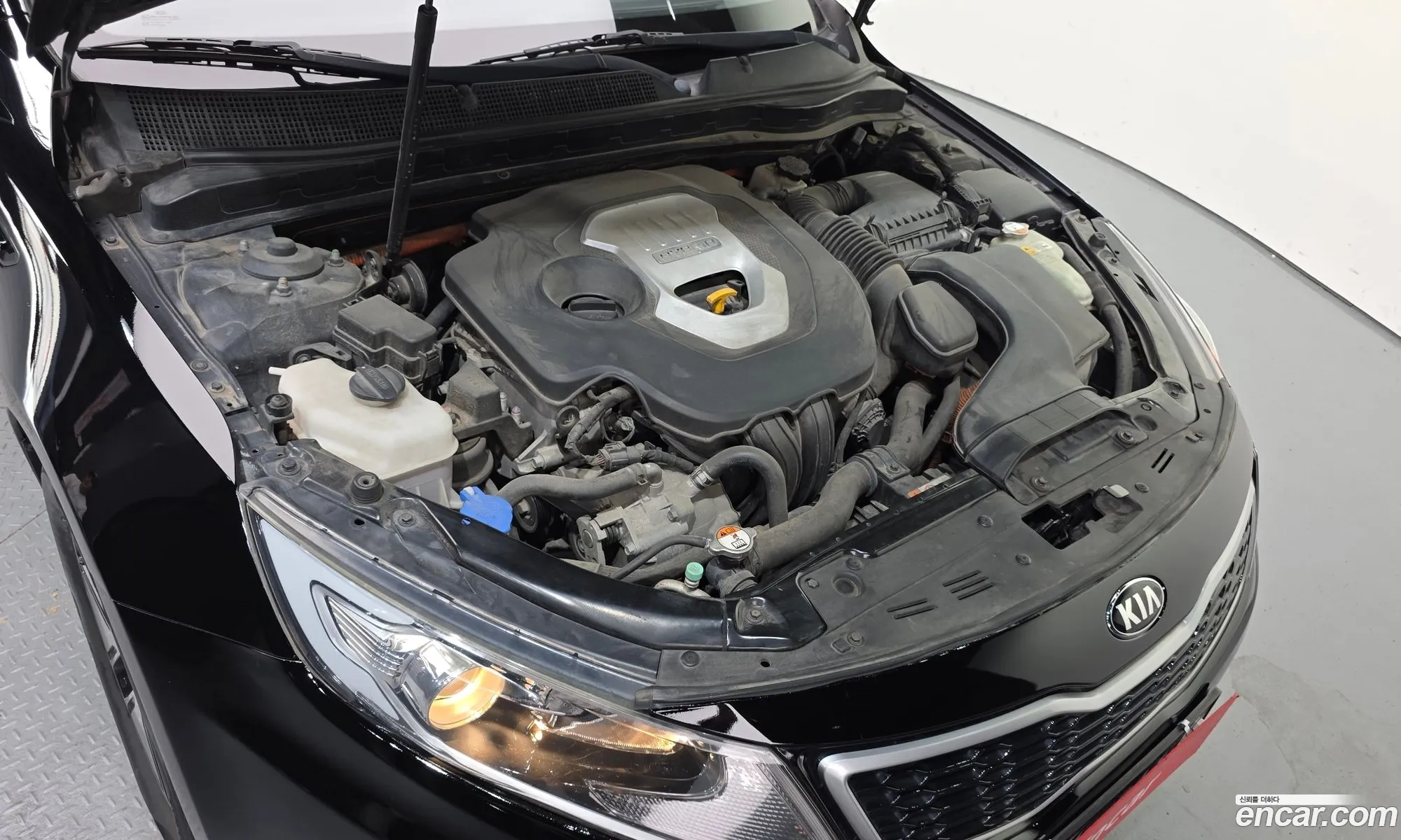Kia K5 Hybrid 2012 — 19
