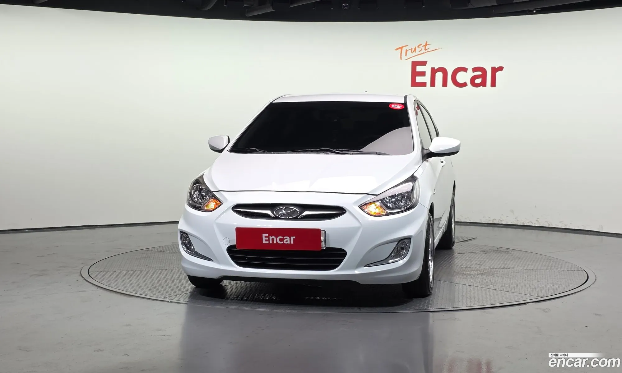 Hyundai Accent 2011 — 14