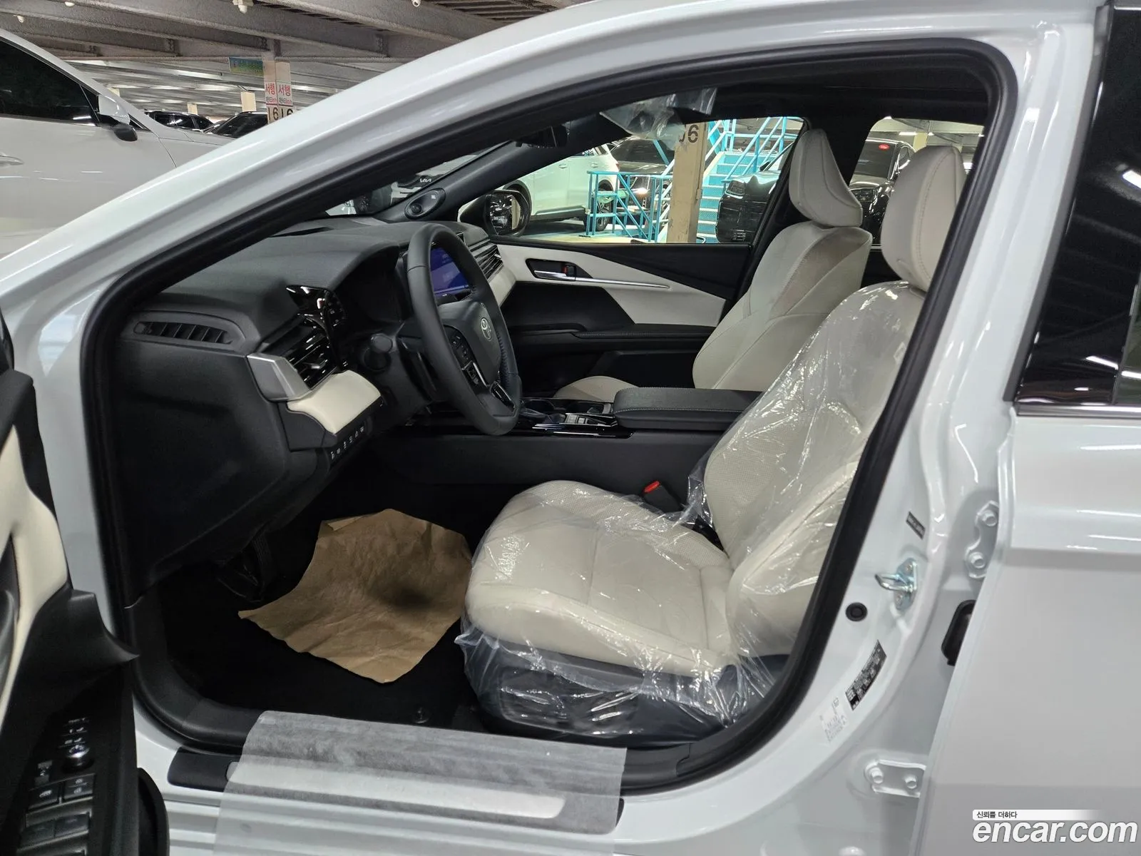 Toyota Camry 2026 — 3