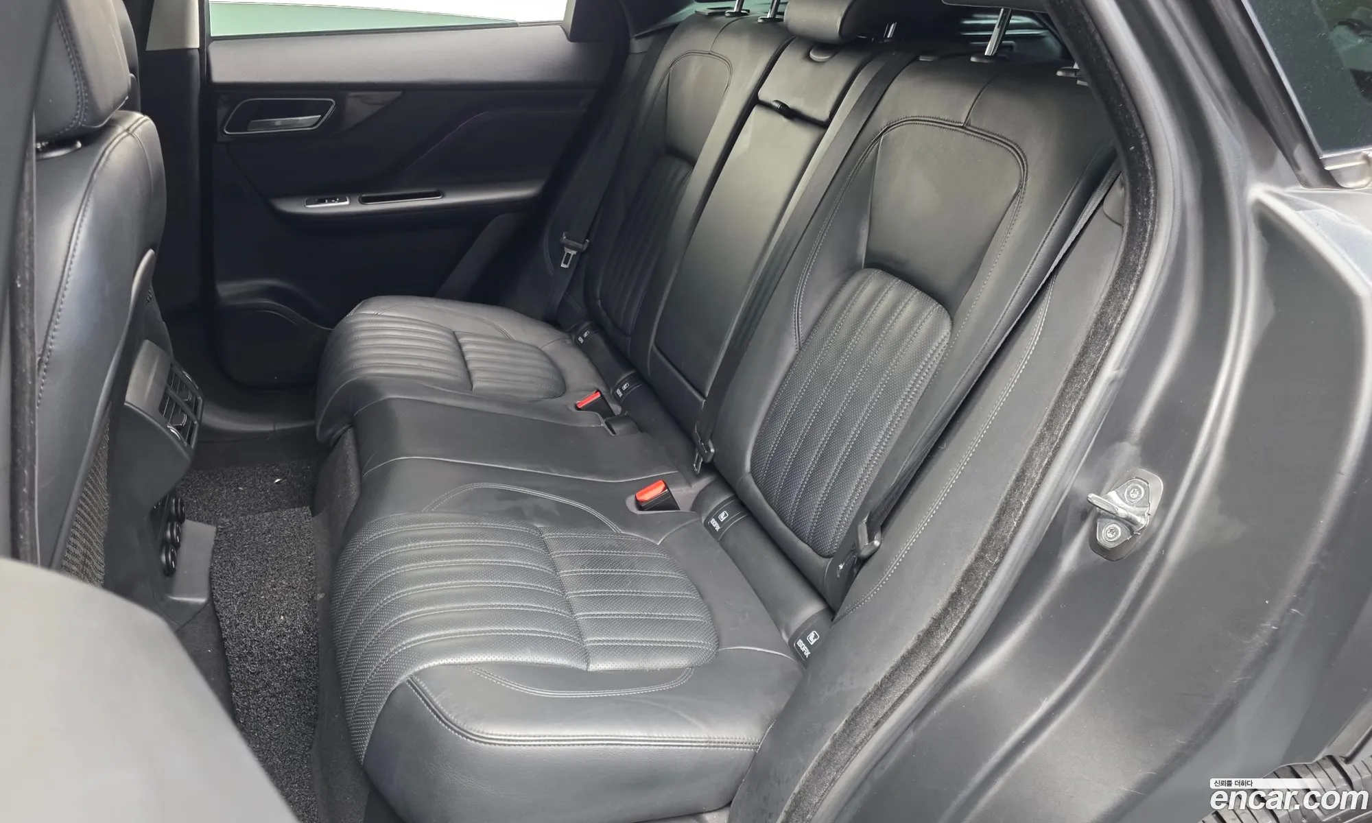 Jaguar F-Pace 2018 SADCA2BNXJA291542 — 29