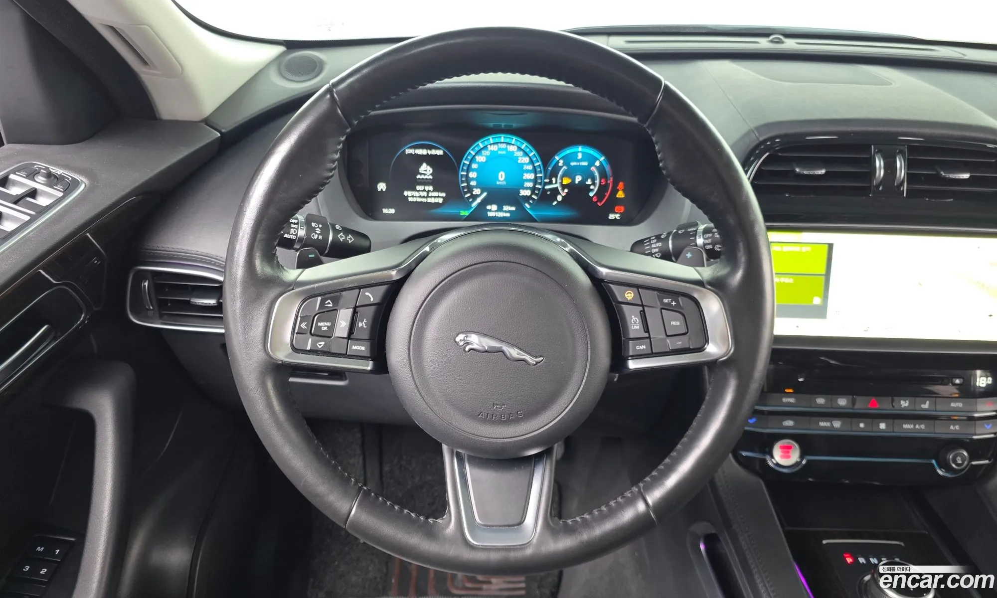 Jaguar F-Pace 2018 SADCA2BNXJA291542 — 21