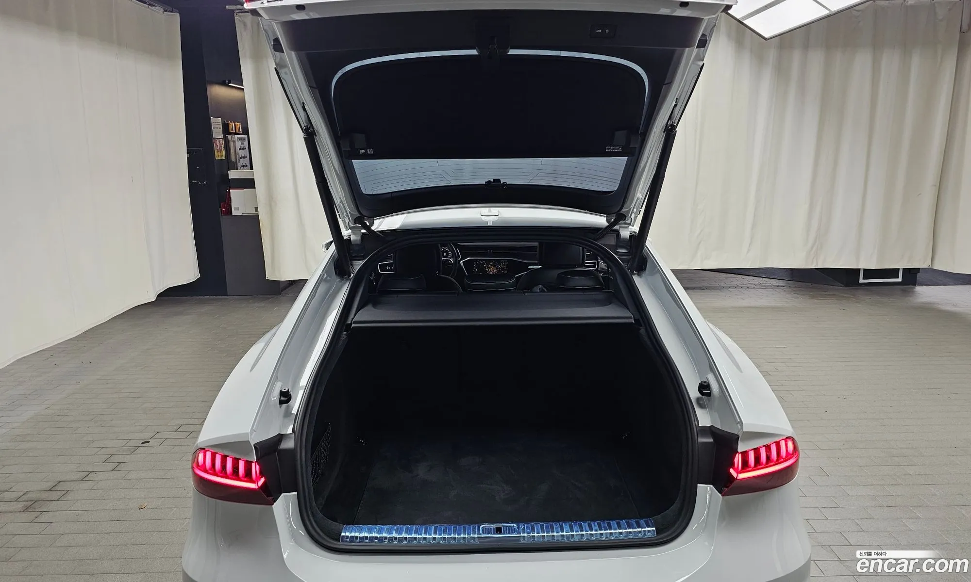 Audi A7 2021 WAUZZZF26MN071669 — 4