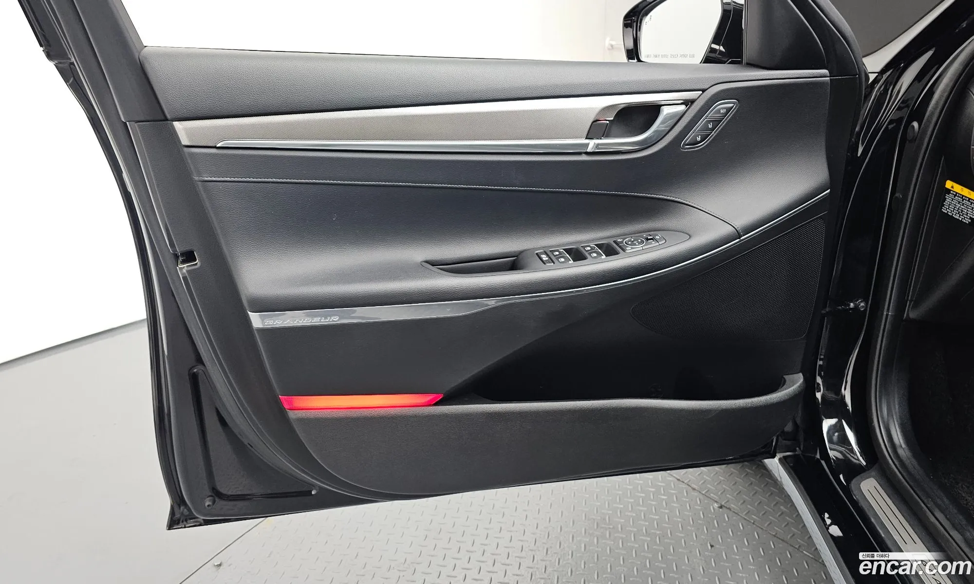 Hyundai Grandeur IG Hybrid 2020 — 24