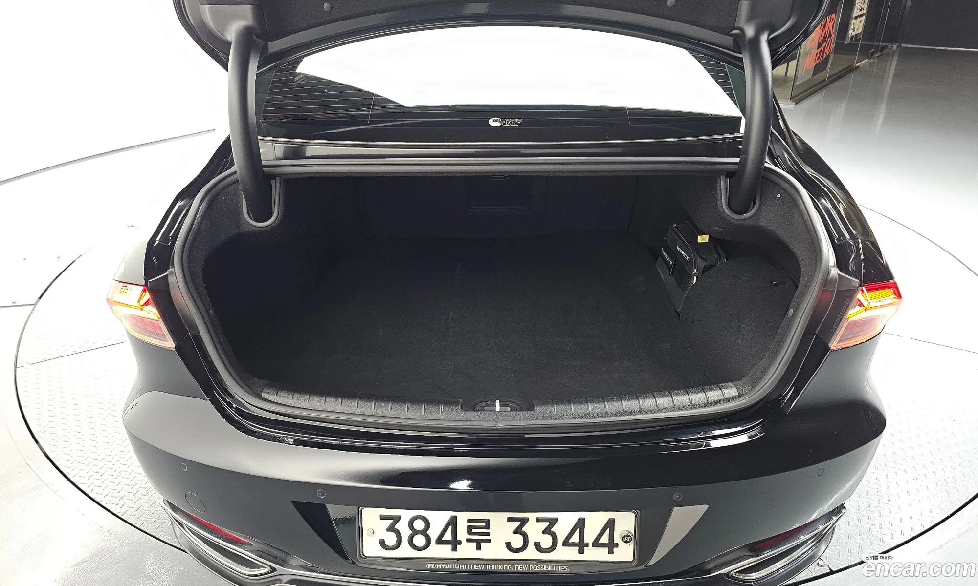 Hyundai Grandeur IG Hybrid 2020 — 15