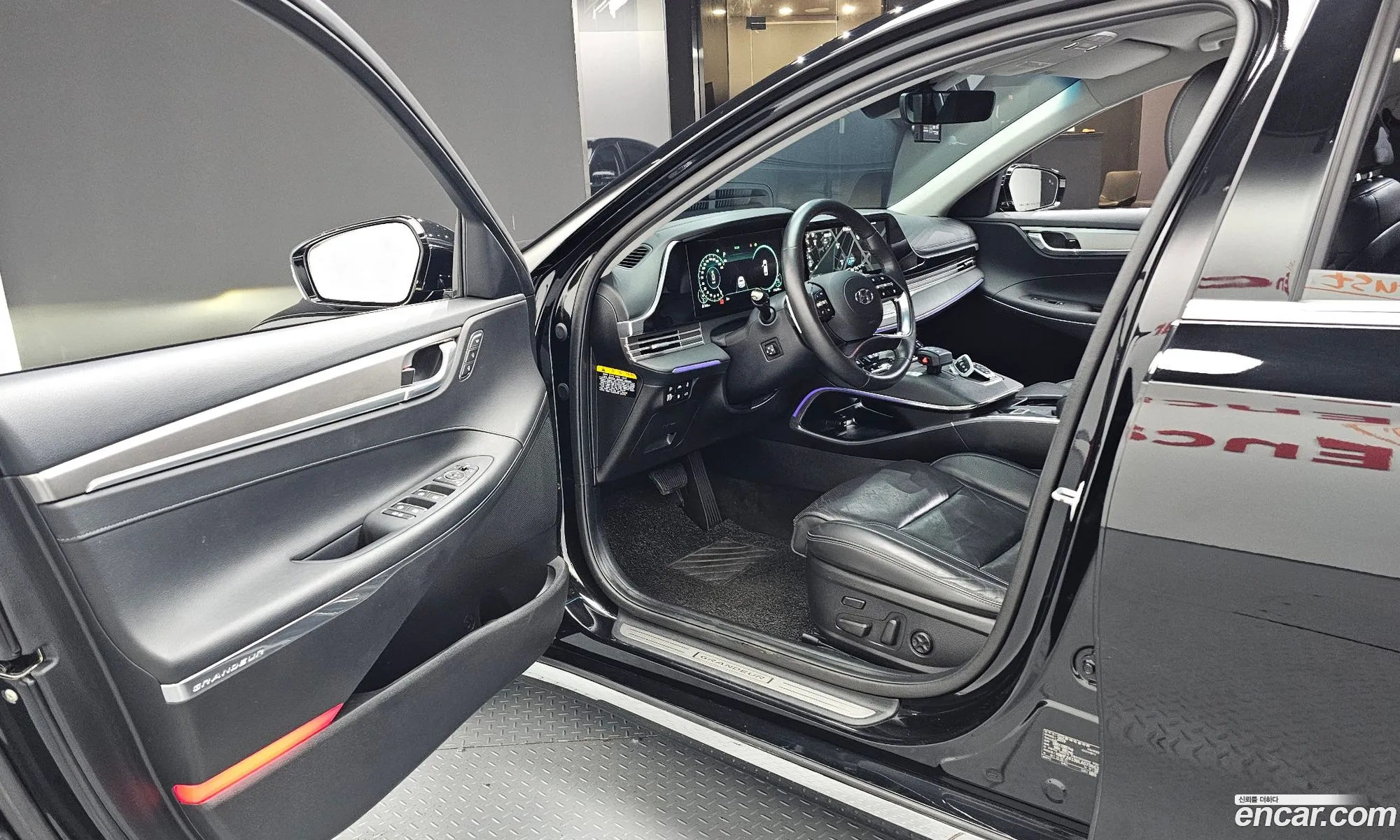 Hyundai Grandeur IG Hybrid 2020 — 32