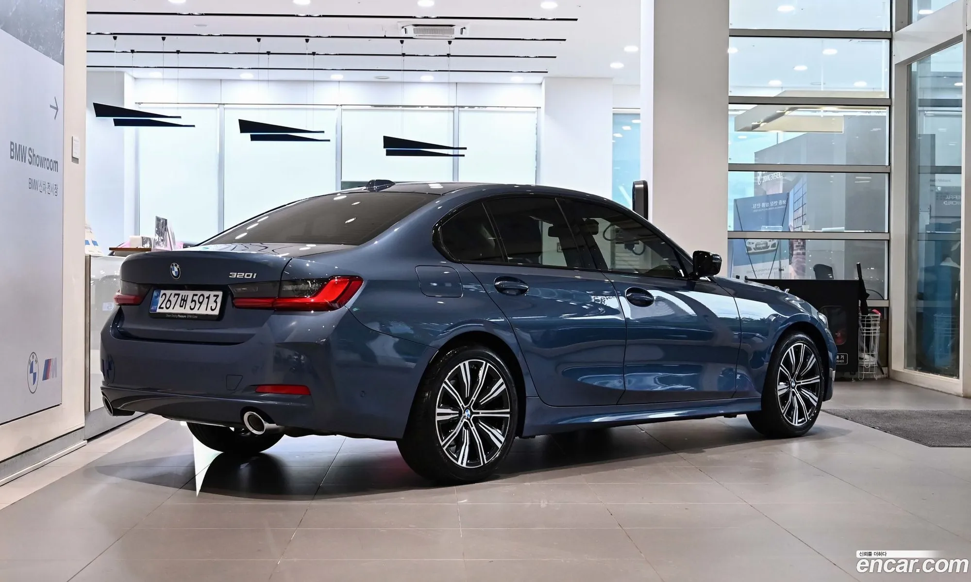 BMW 3 Series 2025 — 14