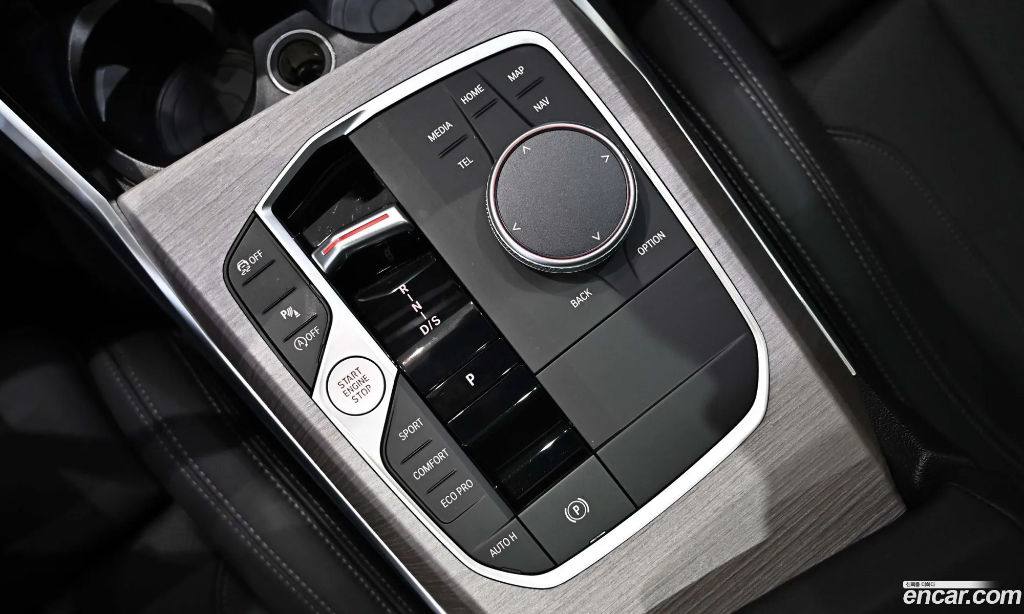 BMW 3 Series 2025 — 3