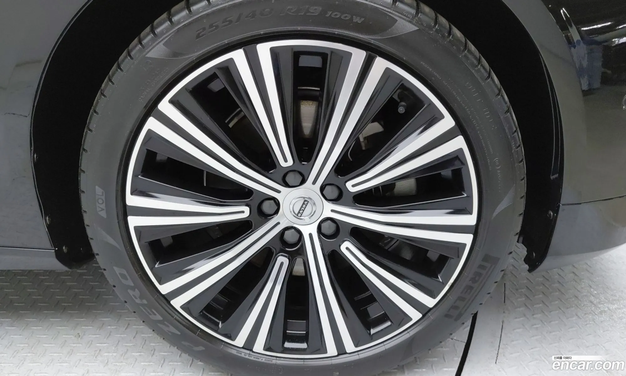 Volvo S90 2022 — 19