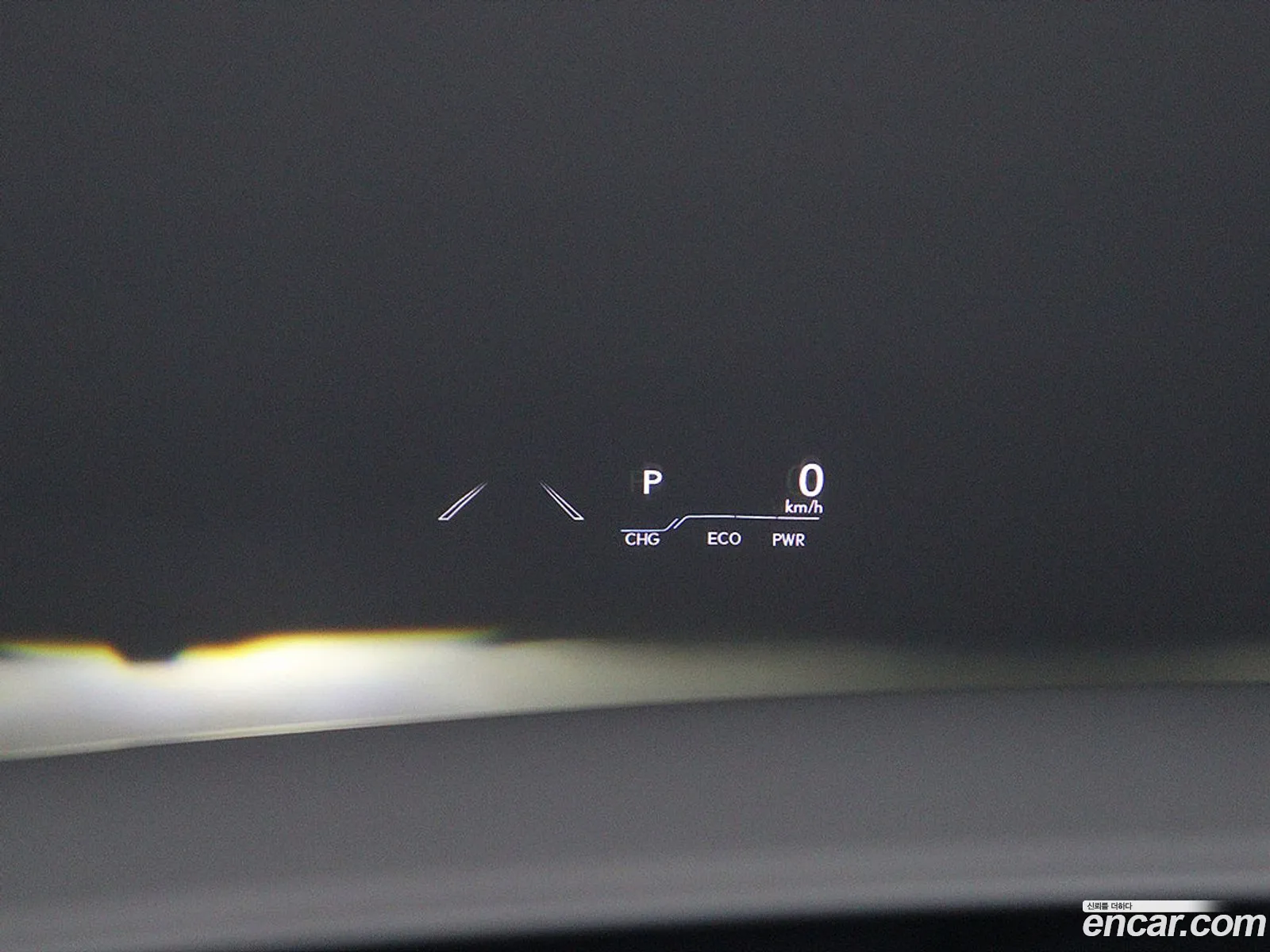 Lexus ES300h 7th Gen 2022 — 2