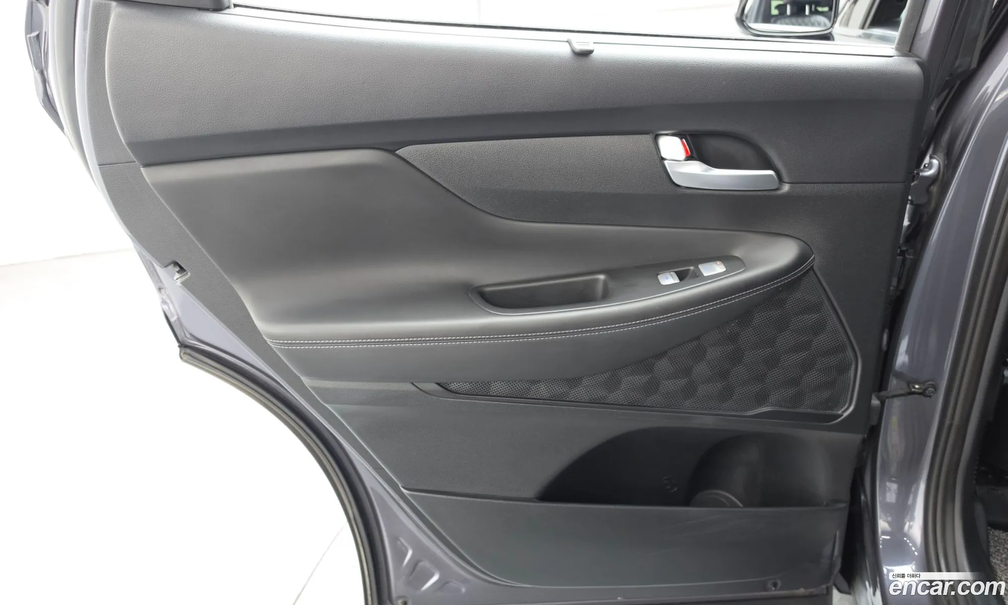 Hyundai Santa Fe 2022 — 25