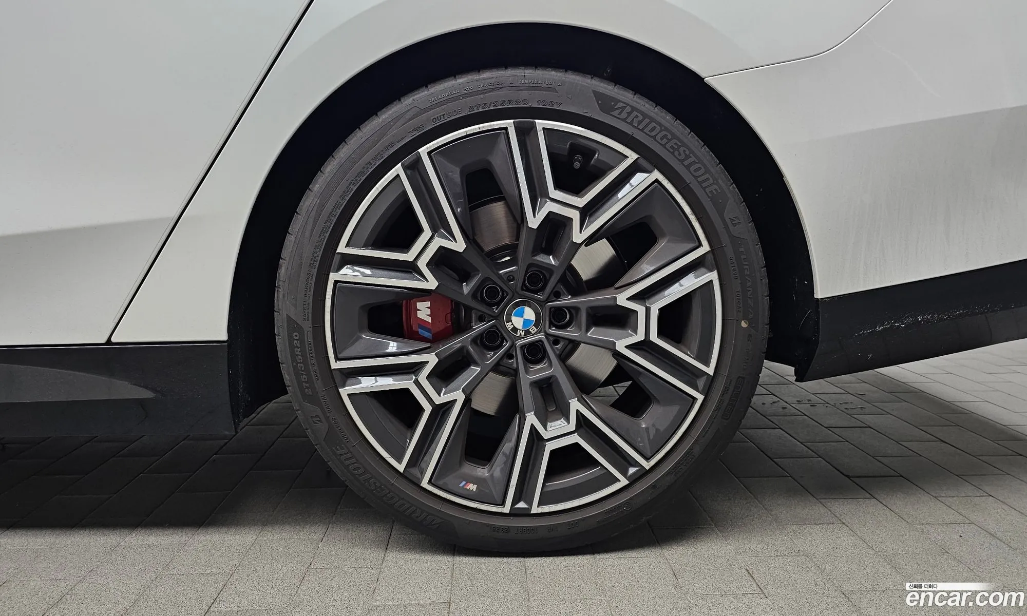 BMW 5 Series 2025 — 22