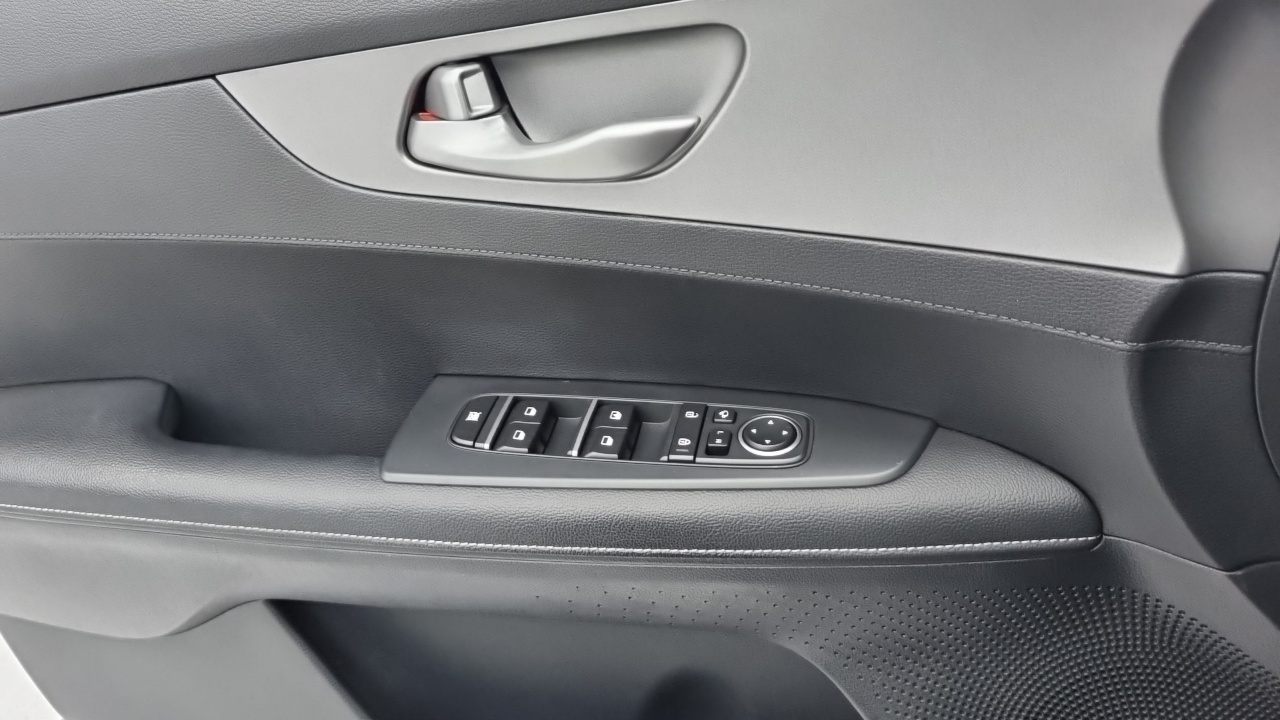 Kia K3 2018 — 11