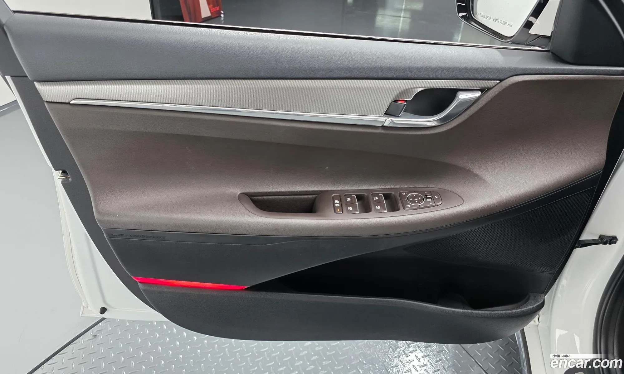 Hyundai Grandeur IG 2020 — 28