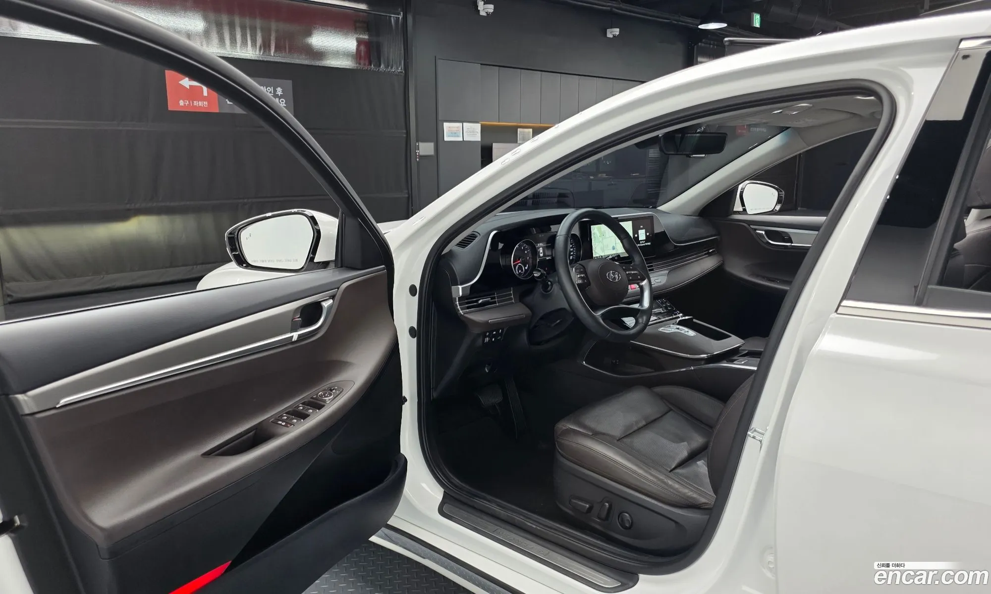Hyundai Grandeur IG 2020 — 24