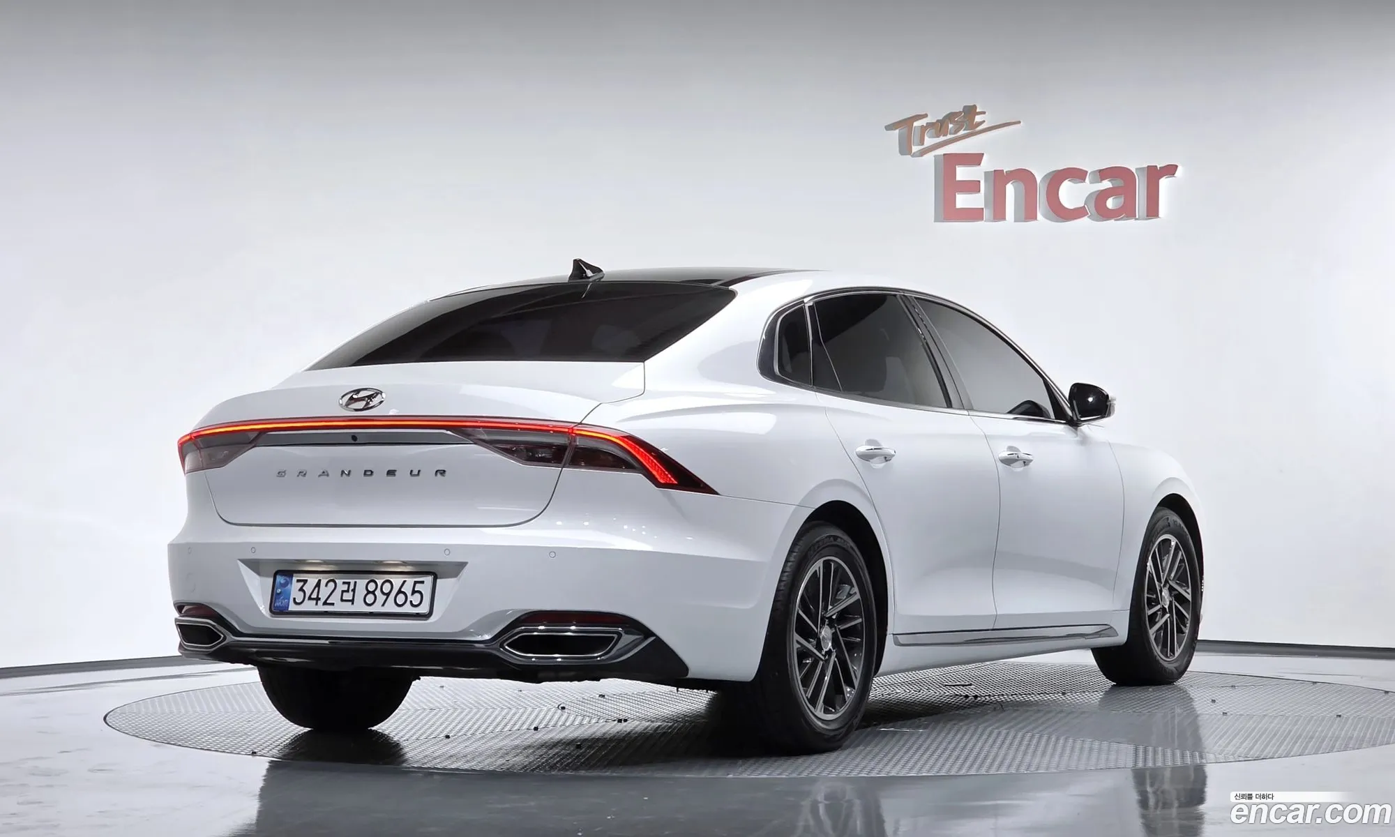 Hyundai Grandeur IG 2020 — 29