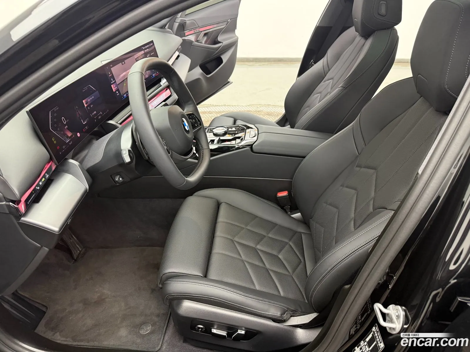 BMW 5 Series 2025 — 15