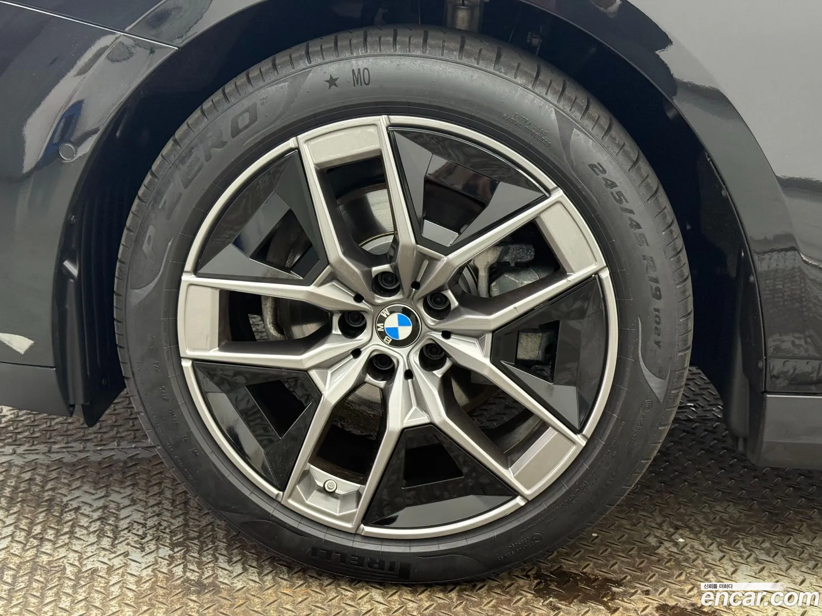 BMW 5 Series 2025 — 7