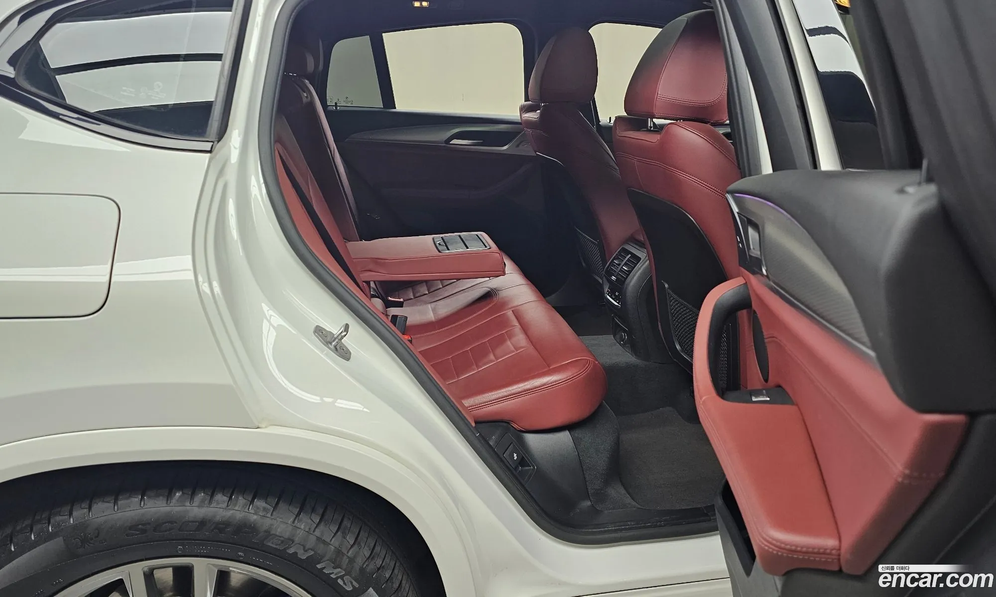 BMW X4 2019 WBAVJ110XKLF65011 — 7