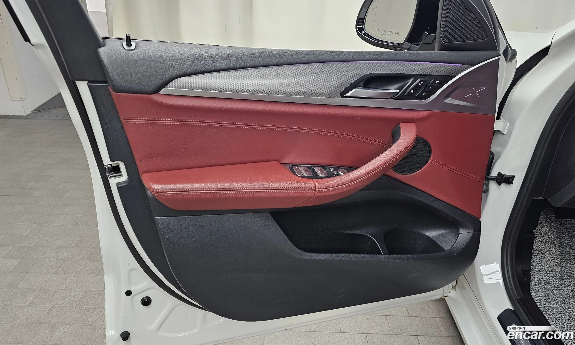 BMW X4 2019 WBAVJ110XKLF65011 — 29