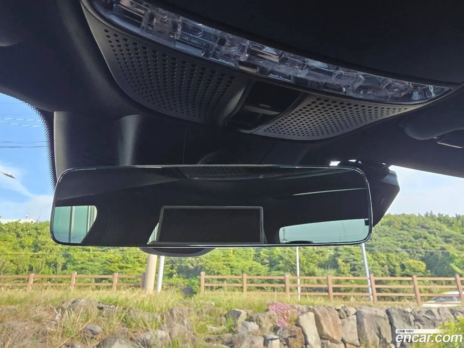 Mercedes-Benz E-Class W213 2022 — 16