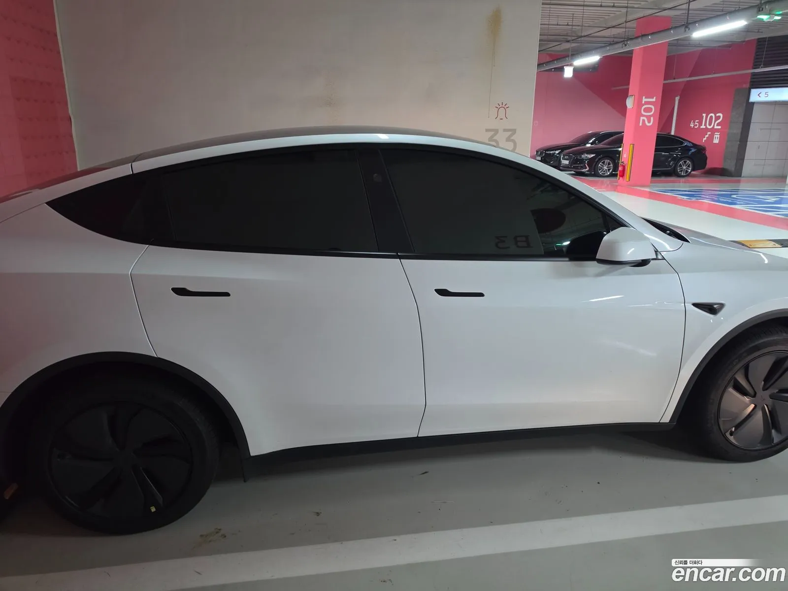 Tesla Model Y 2025 — 5