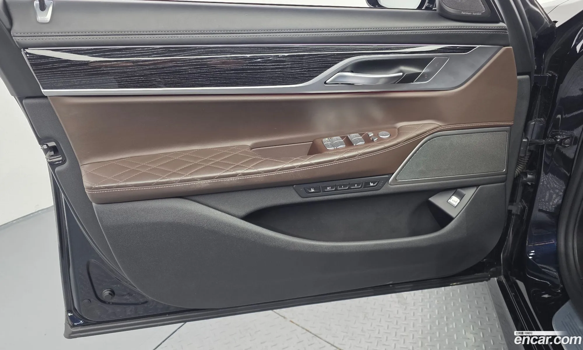 BMW 7 Series 2021 — 21