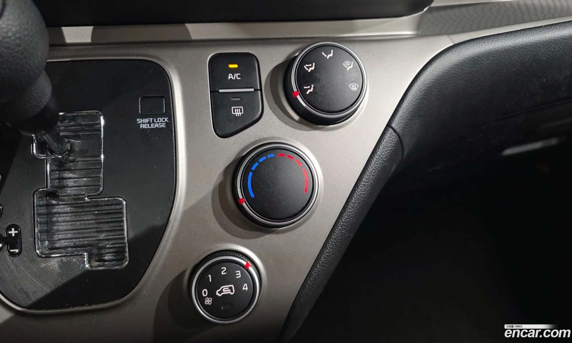 Kia Ray 2022 KNACG811BNT302812 — 4