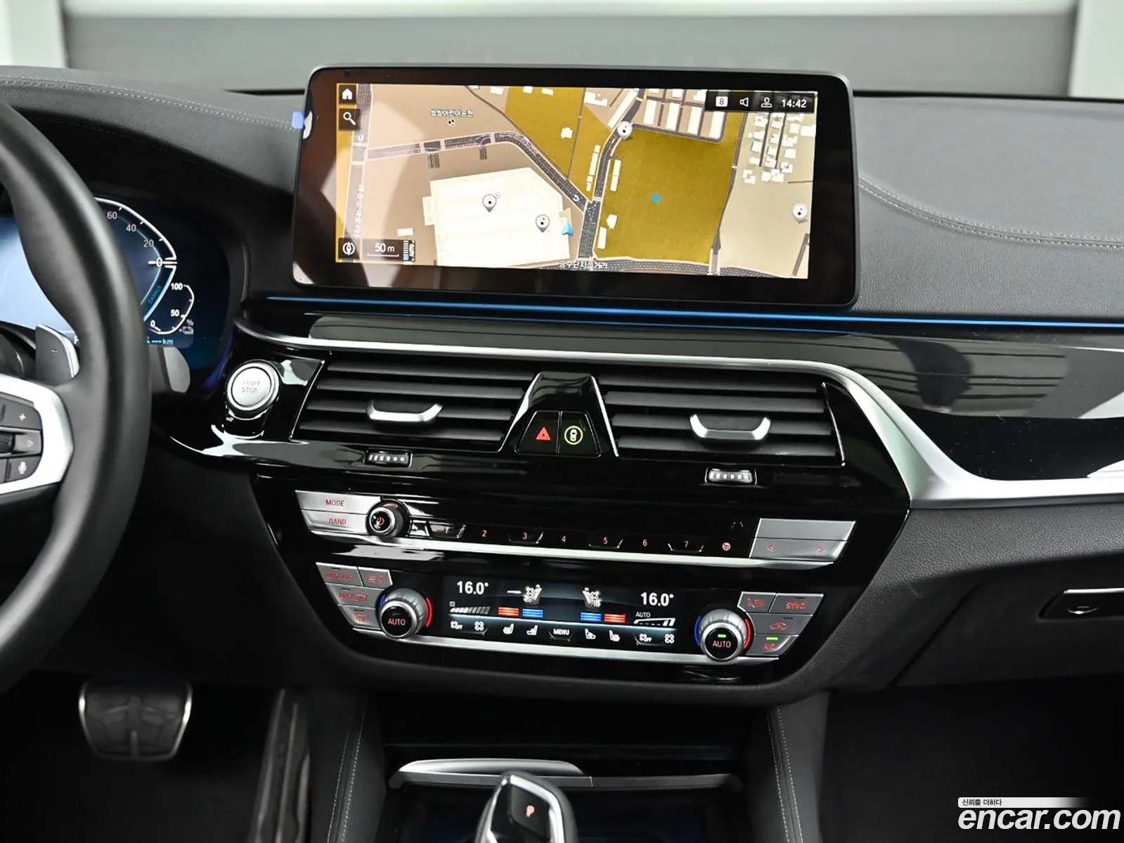 BMW 5 Series 2021 — 11