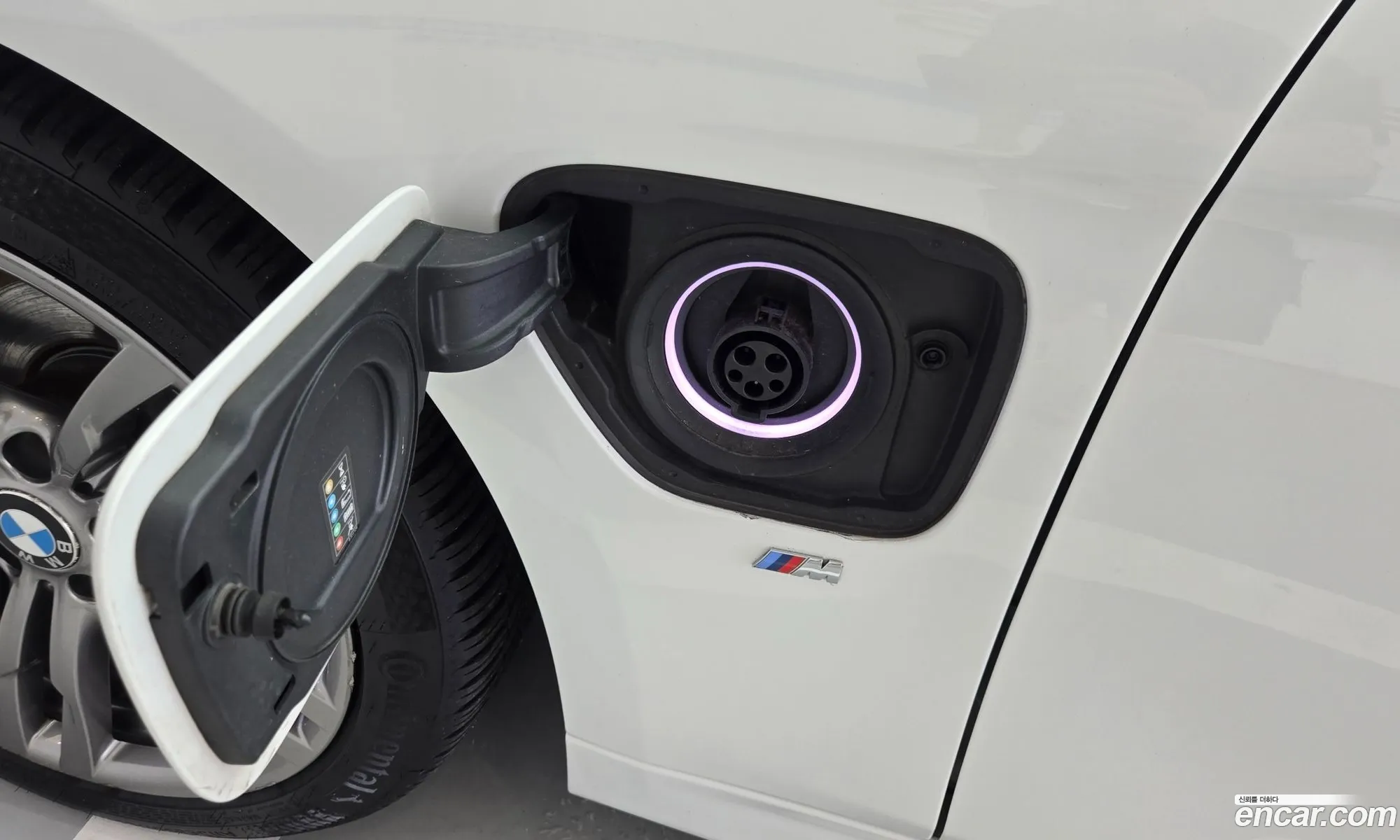 BMW 3 Series 2018 — 17