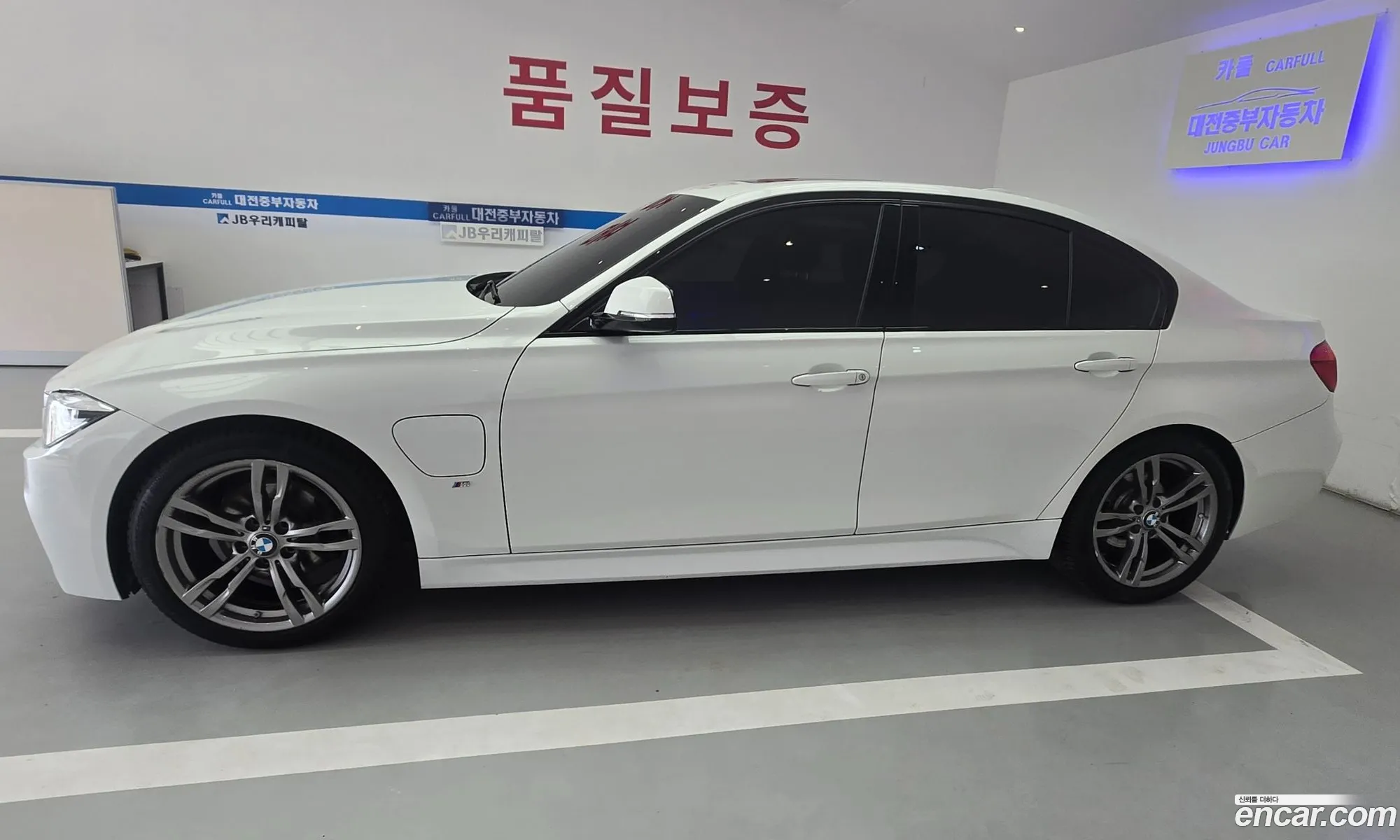 BMW 3 Series 2018 — 2