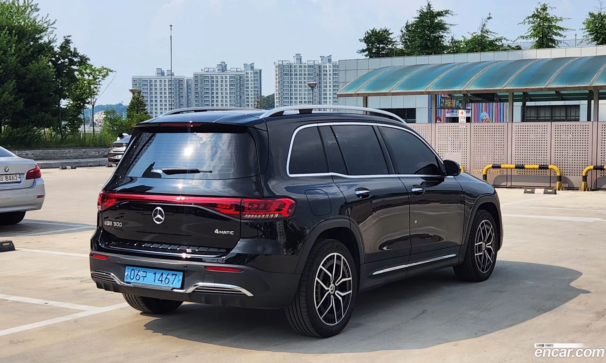 Mercedes-Benz EQB X243 2023 — 12
