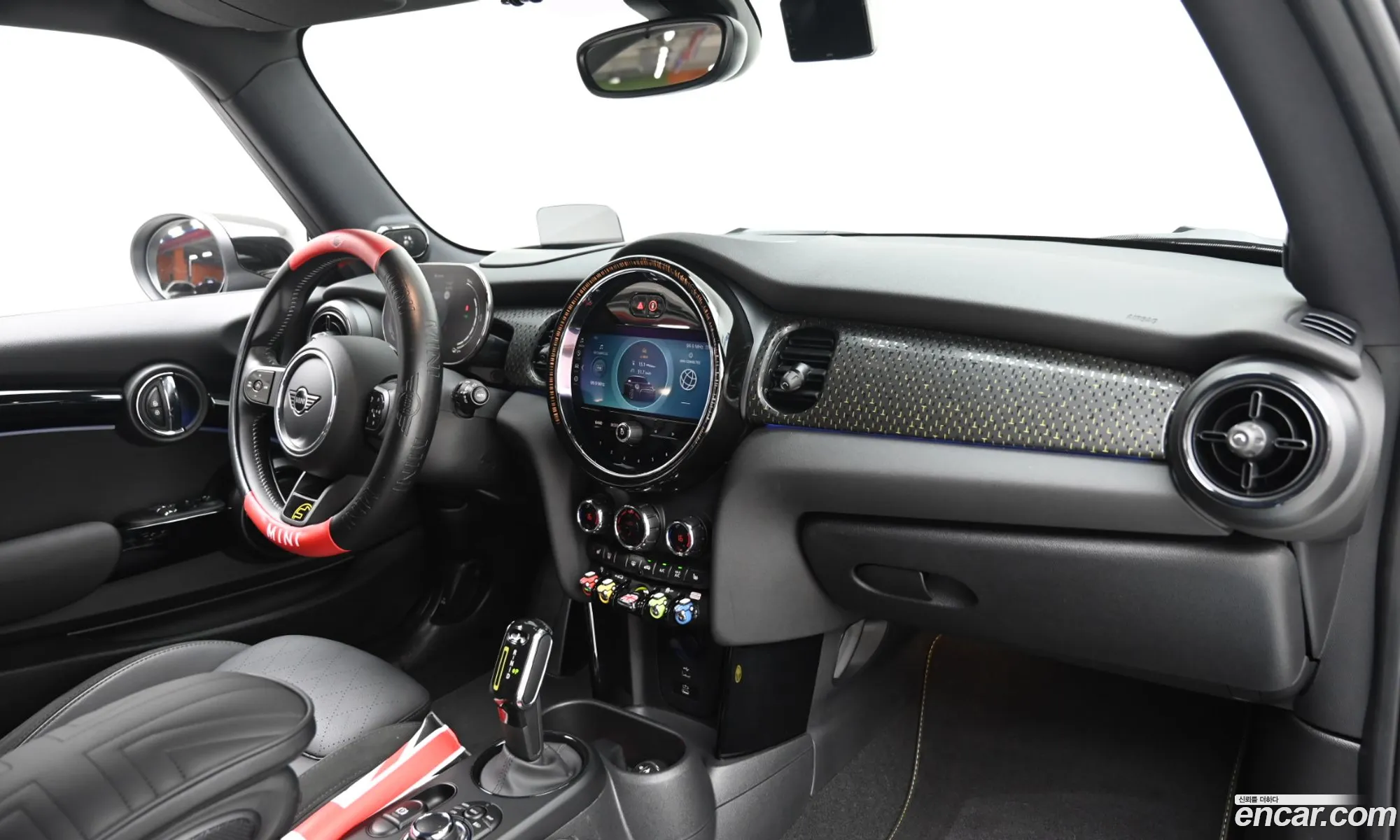 Mini Cooper Electric 2023 — 12