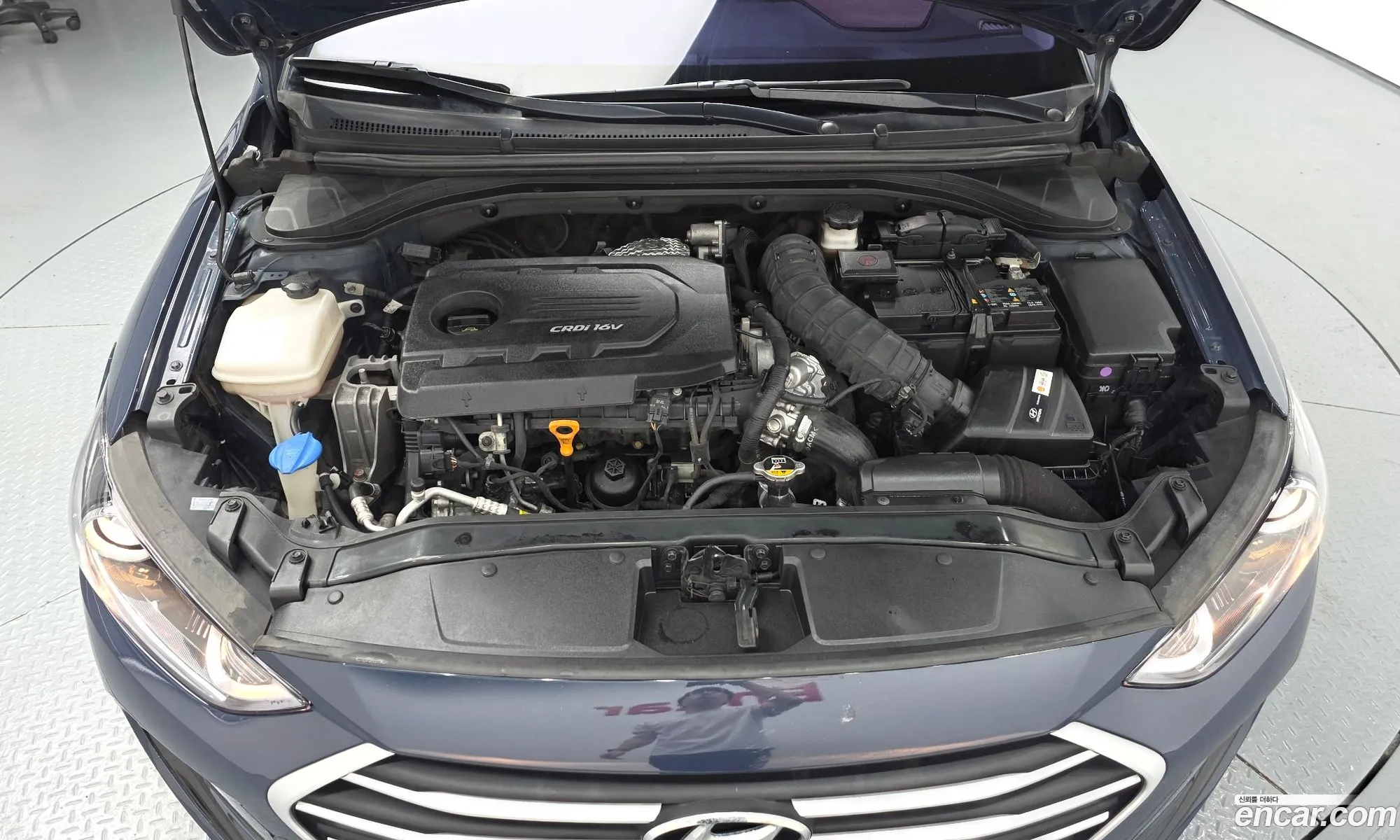 Hyundai Elantra AD 2015 — 23