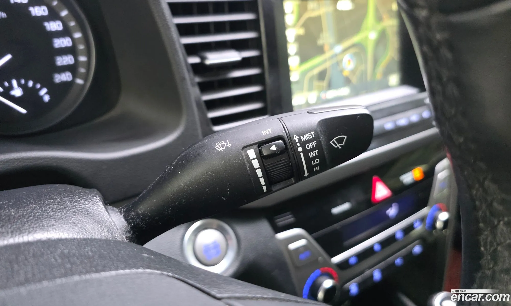 Hyundai Elantra AD 2015 — 28
