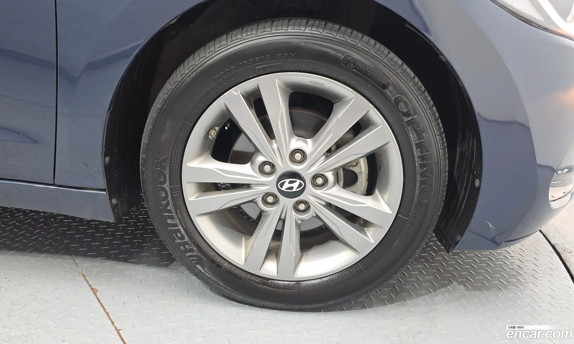 Hyundai Elantra AD 2015 — 9