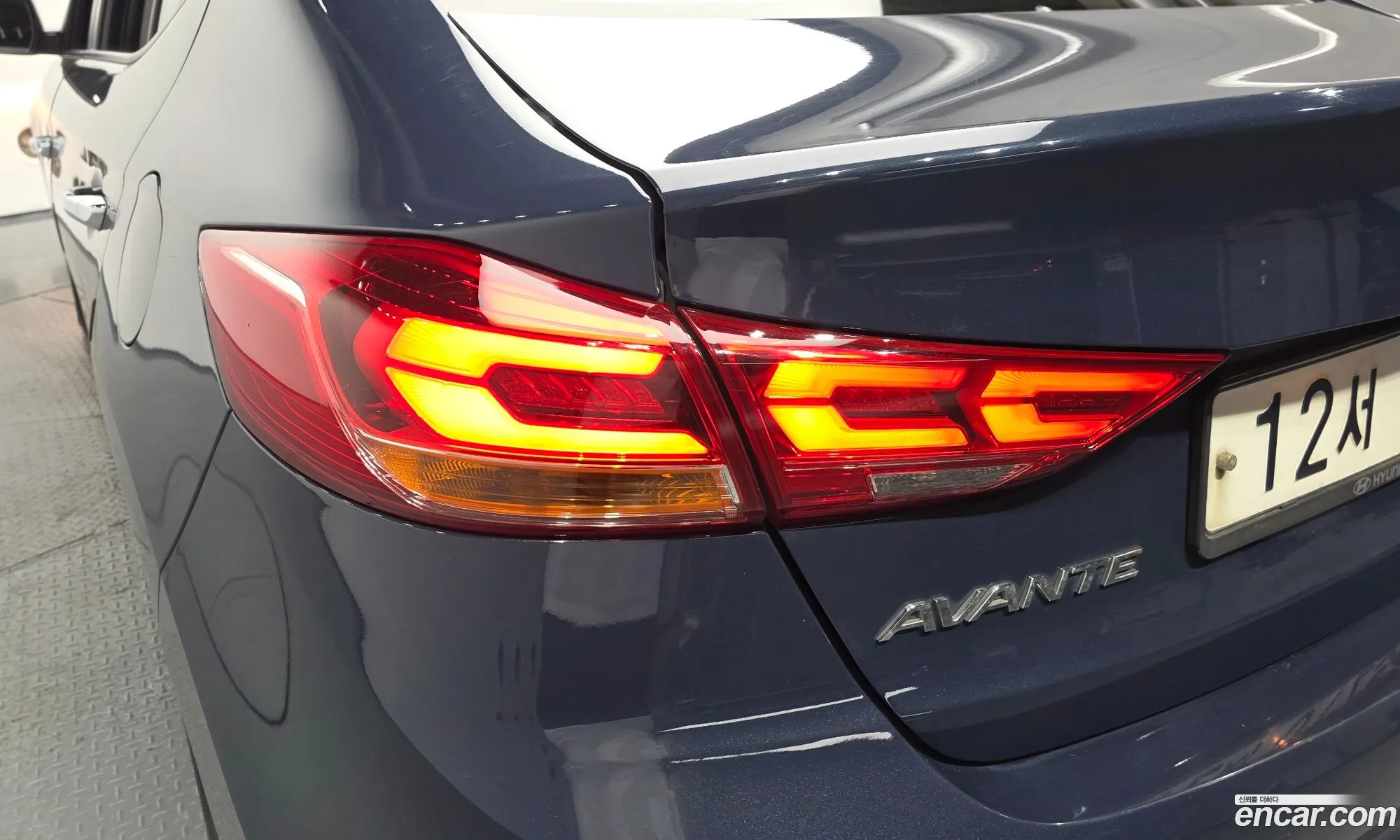 Hyundai Elantra AD 2015 — 12