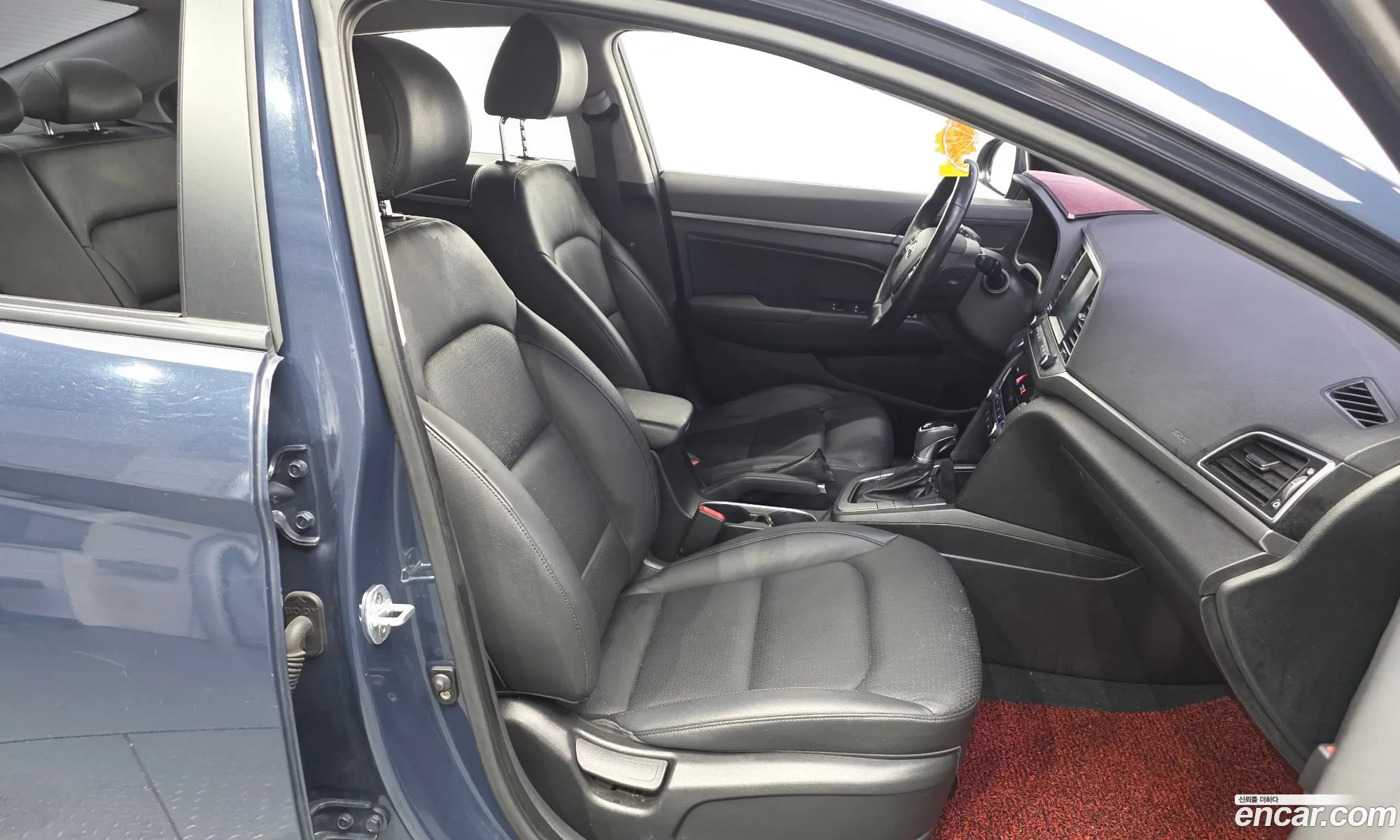 Hyundai Elantra AD 2015 — 11
