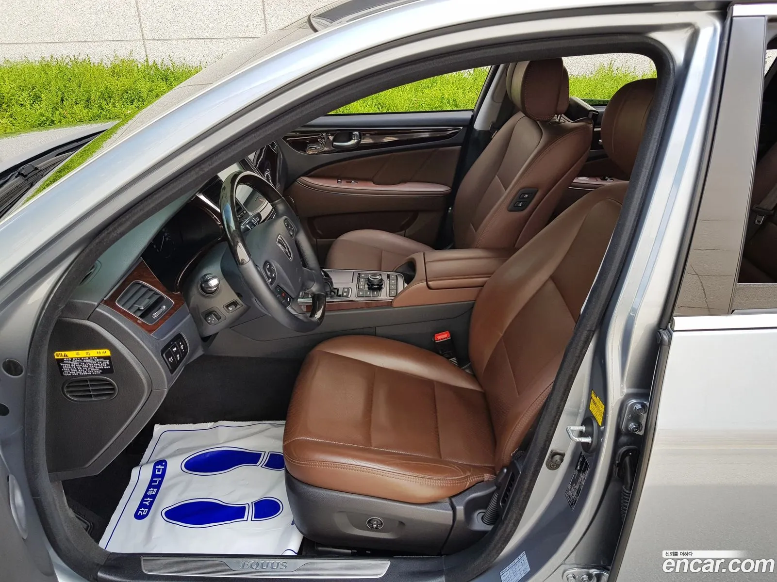 Hyundai Equus 2015 — 19